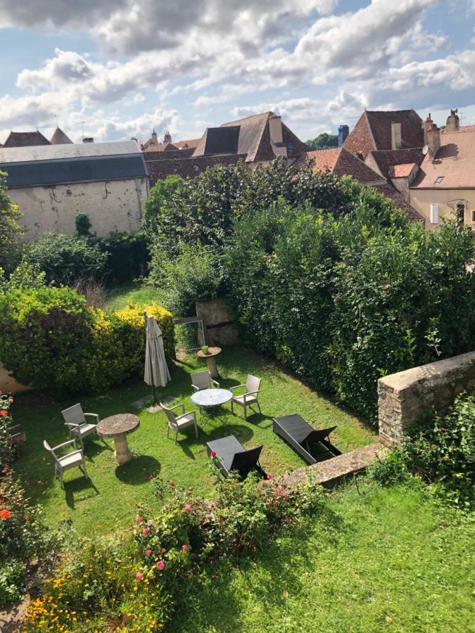 Hotel Des Cymaises Semur-en-Auxois Bagian luar foto